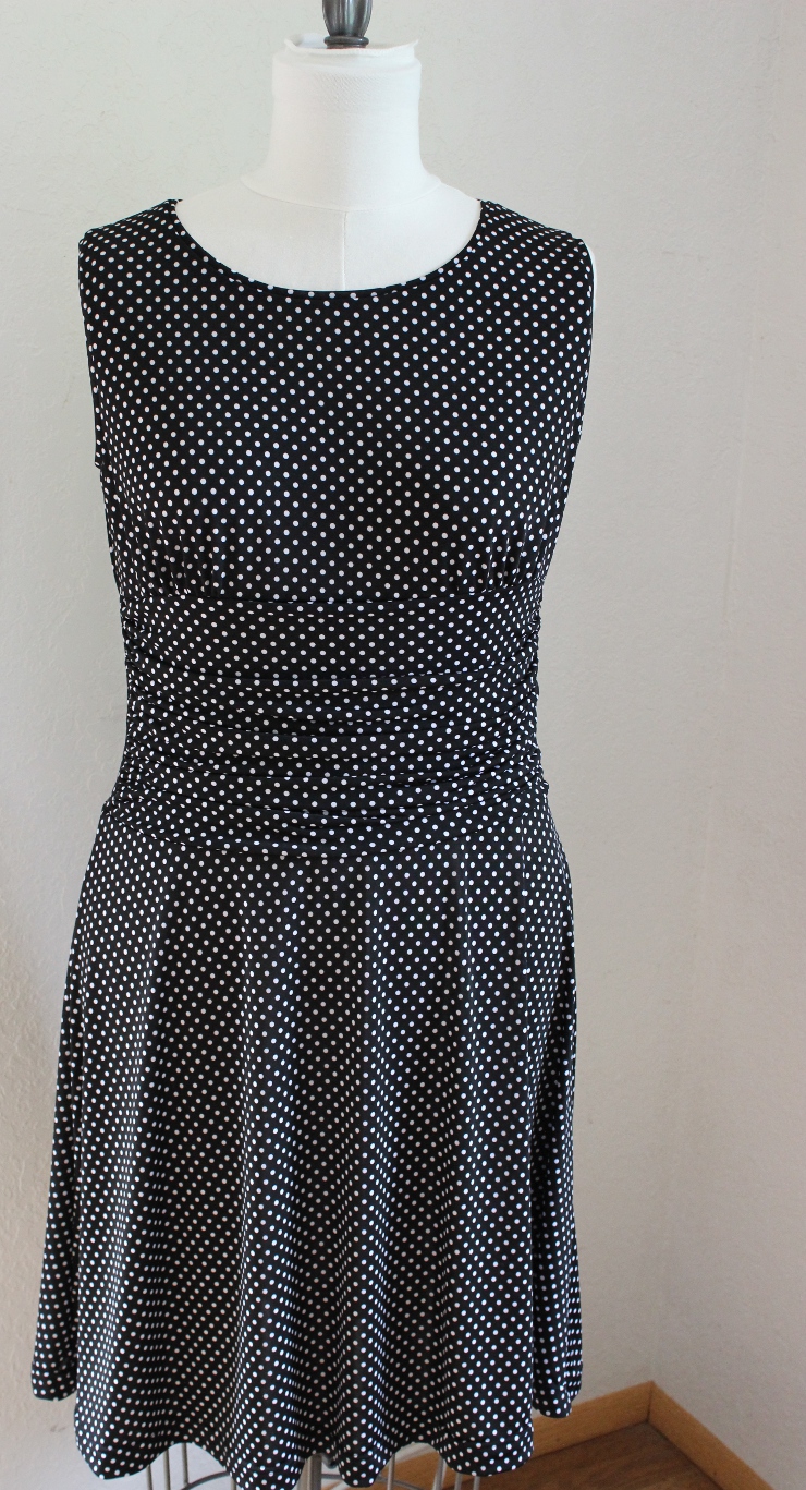 Simplicity 3775 as sewn by Sew Maris